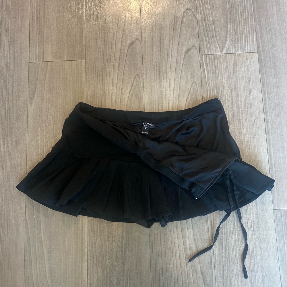 Women Windsor Black Mini Skirt